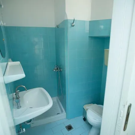 Marina Guest house 2*