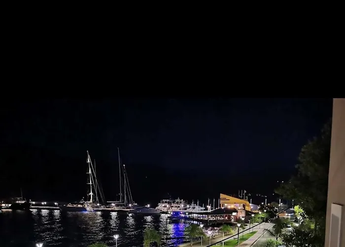 Marina Πανσιόν