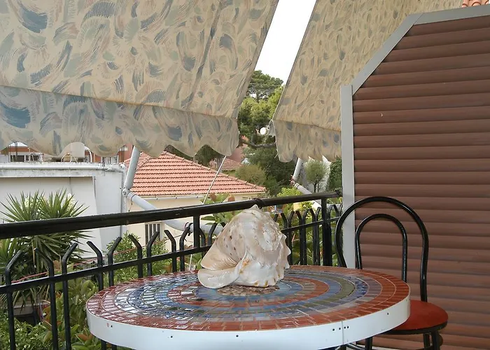 Πανσιόν Marina 3*